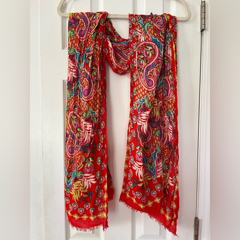 Vera Bradley Soft Fringe Scarf in Paisley in Paradise